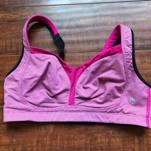Lululemon 34D TaTa Tamer Sports Bra